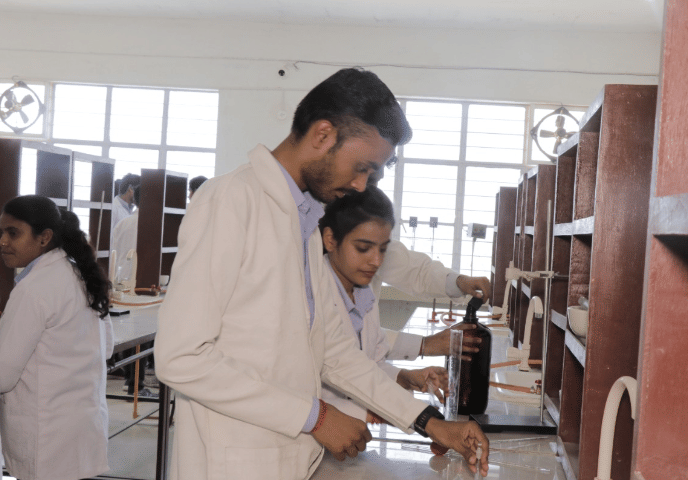 SIGNA Colleges Kanpur Labs photo 8